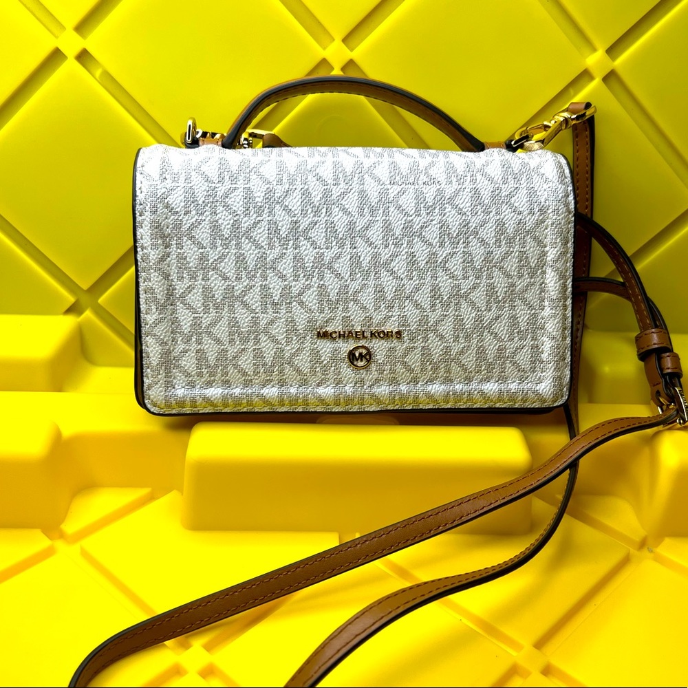 Michael Kors Jet Set Charm Small Phone Crossbody Bag